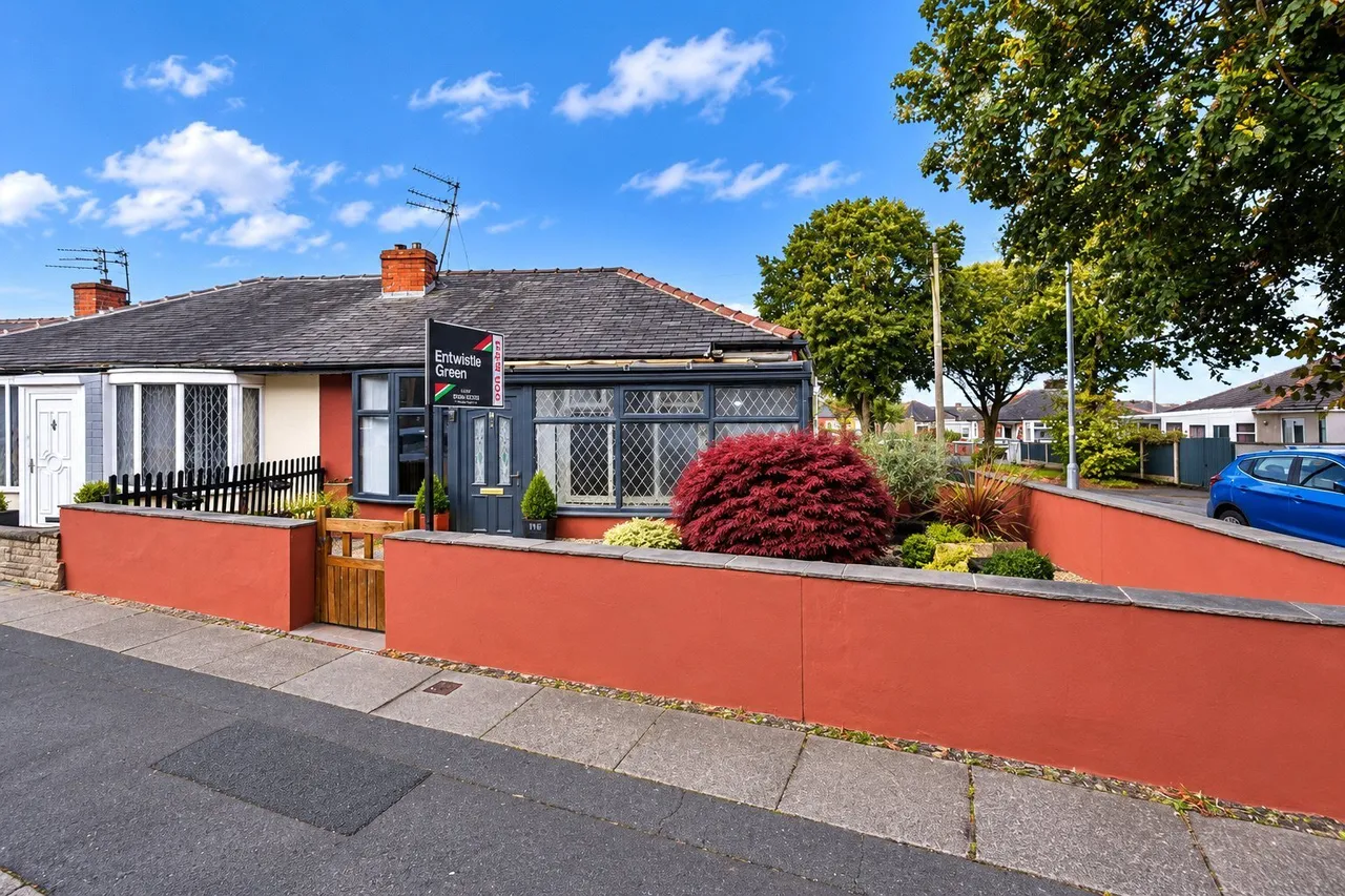 2 bed house for sale, Lime Road, Accrington, BB5