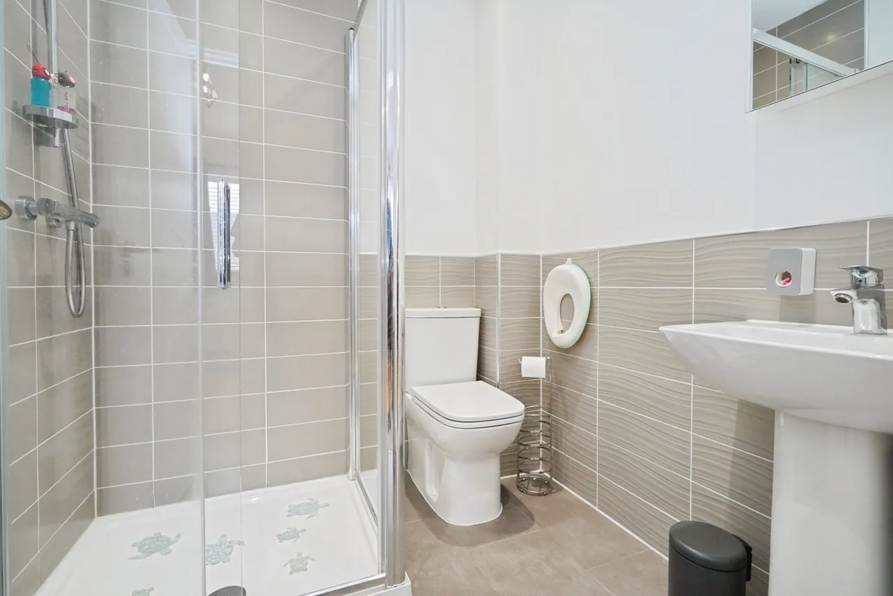 Rowan Drive, Branston, DE14, photo 5