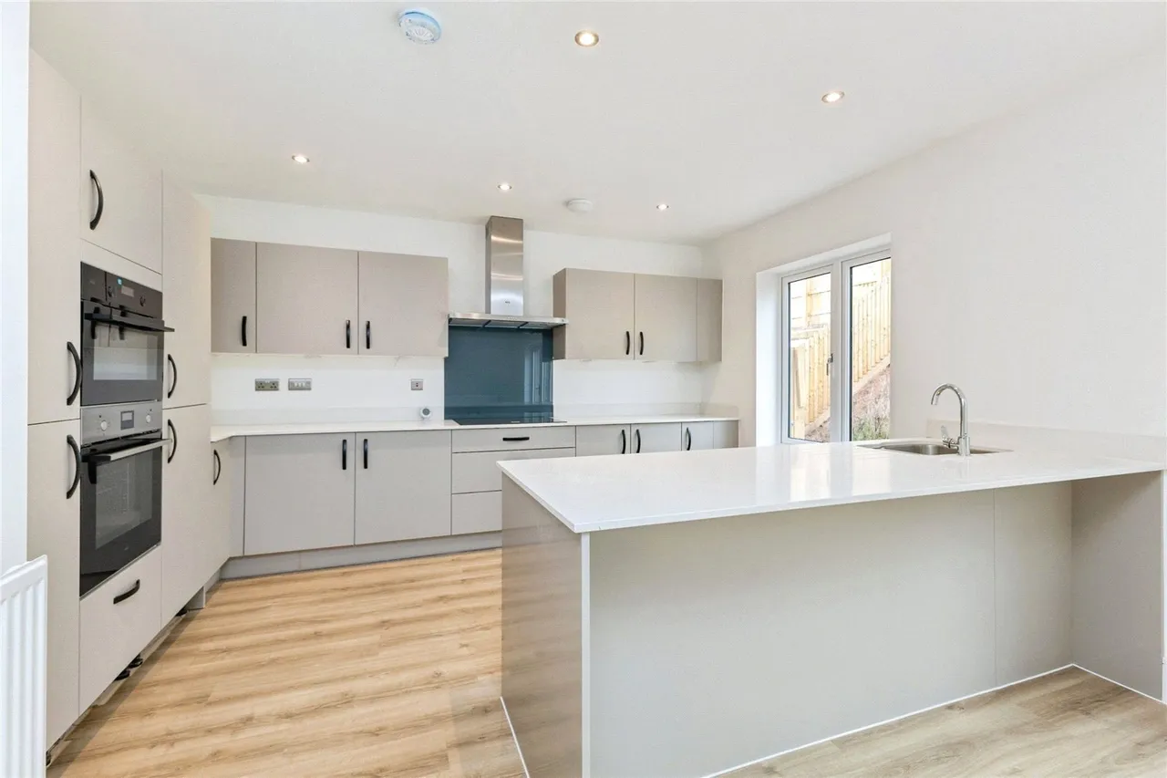 Brixham Road, Paignton, TQ4, photo 2