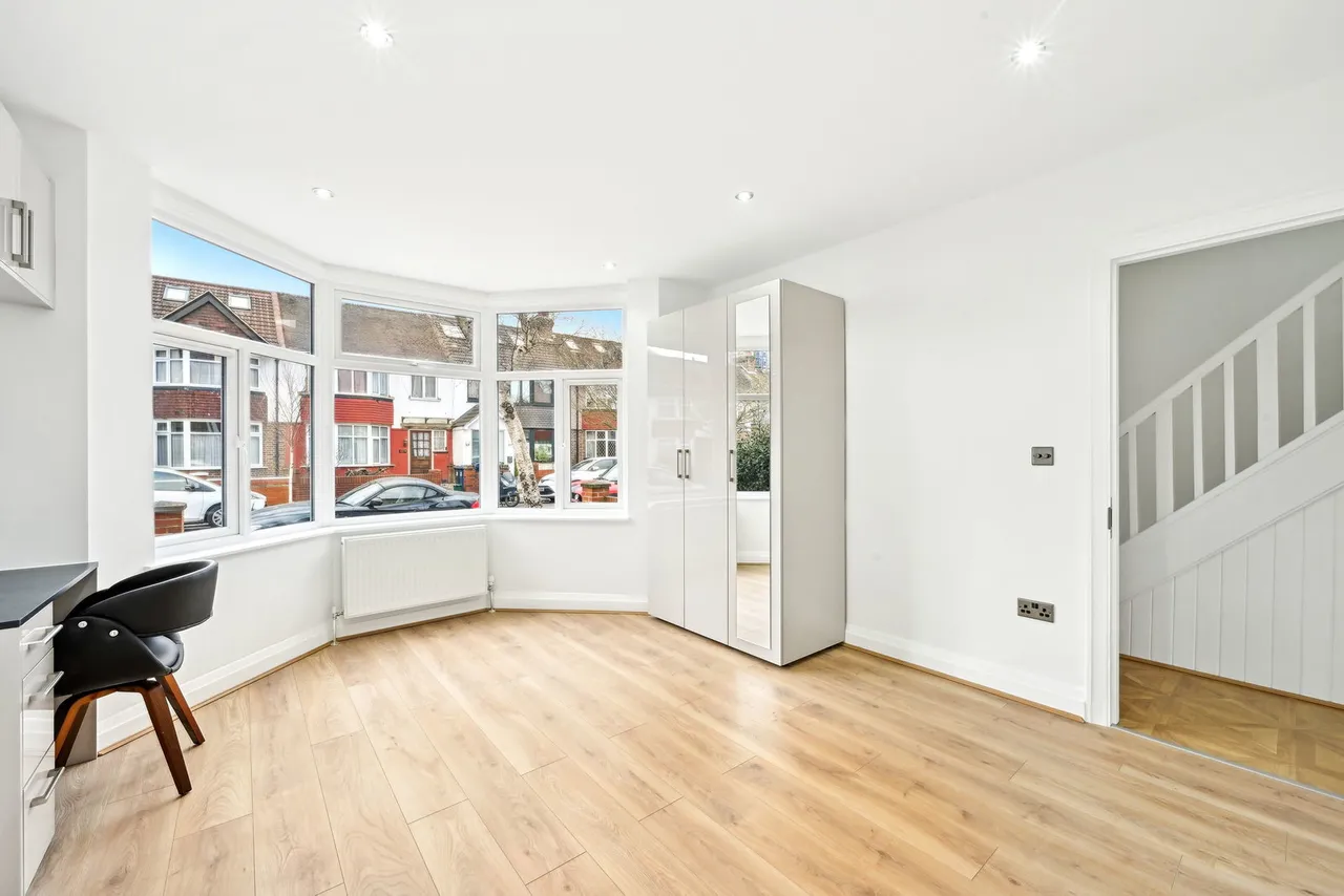 3 bedroom house for SHARERS (HMO licence) Court Way, London W3 0PZ, photo 2