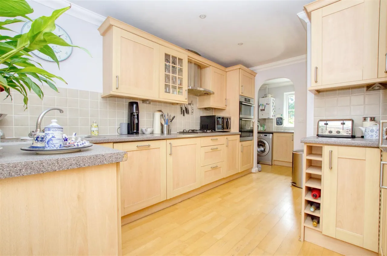 Lyons Place, Hedge End, Southampton, SO30 0JB, photo 7