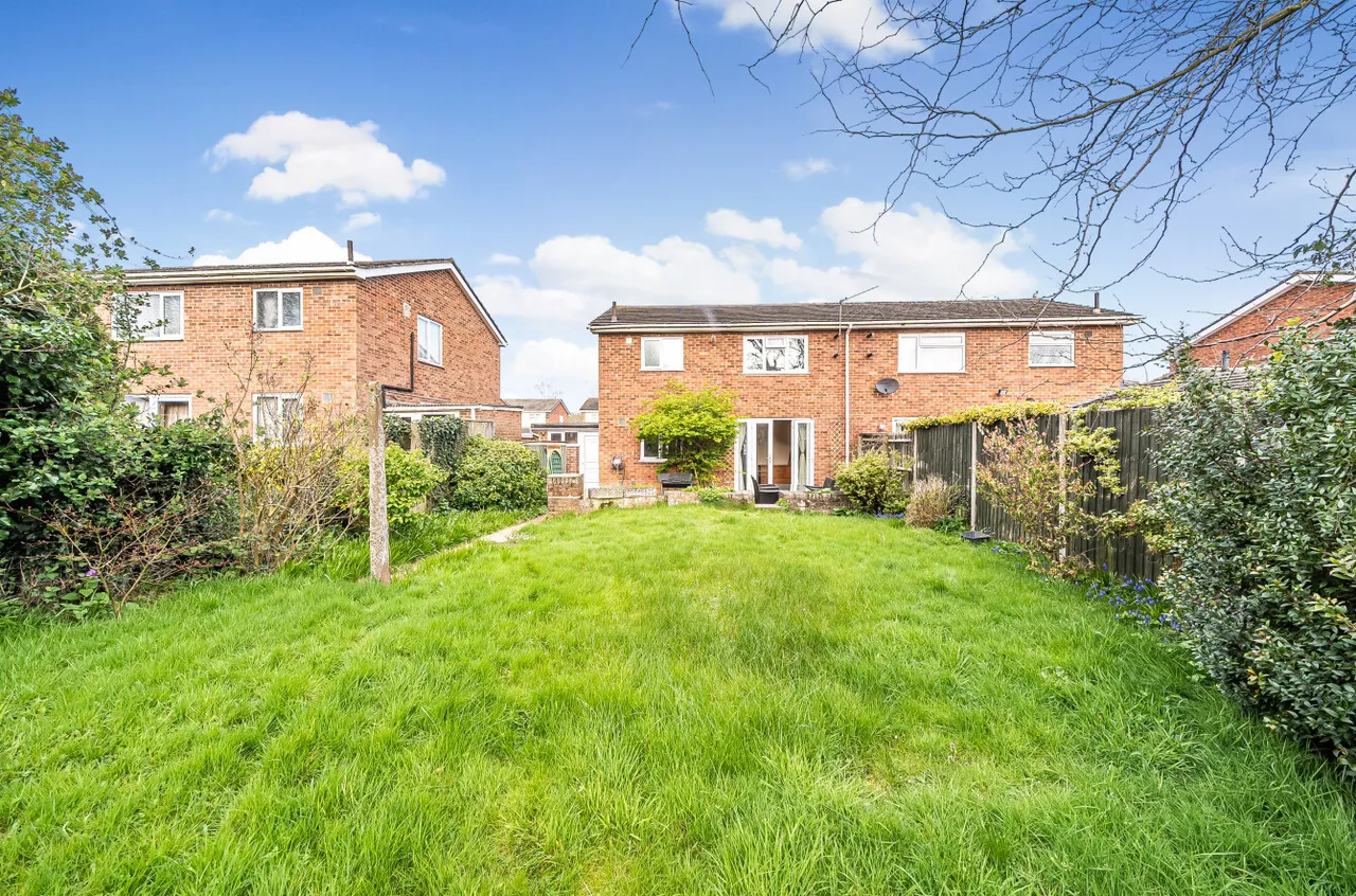Cobbetts Walk, Bisley, Woking, Surrey, GU24 9DU, photo 10