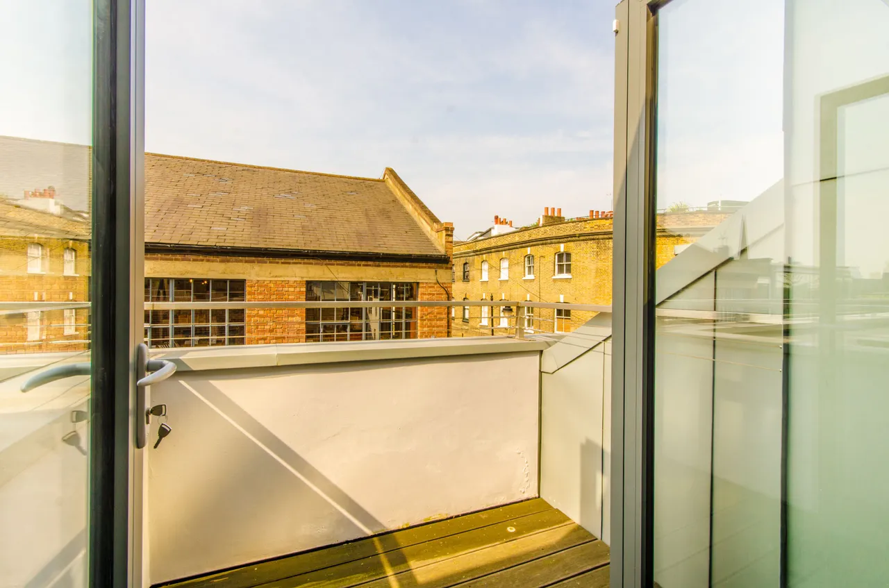 Apartment 1, 11 Elliotts Place, London, photo 4