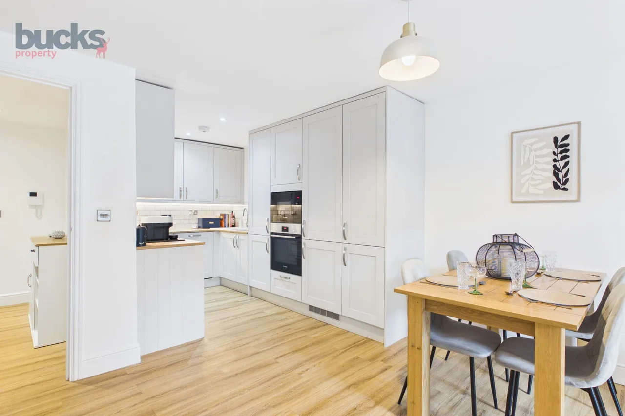 Wycombe Road, Saunderton, HP14, photo 9