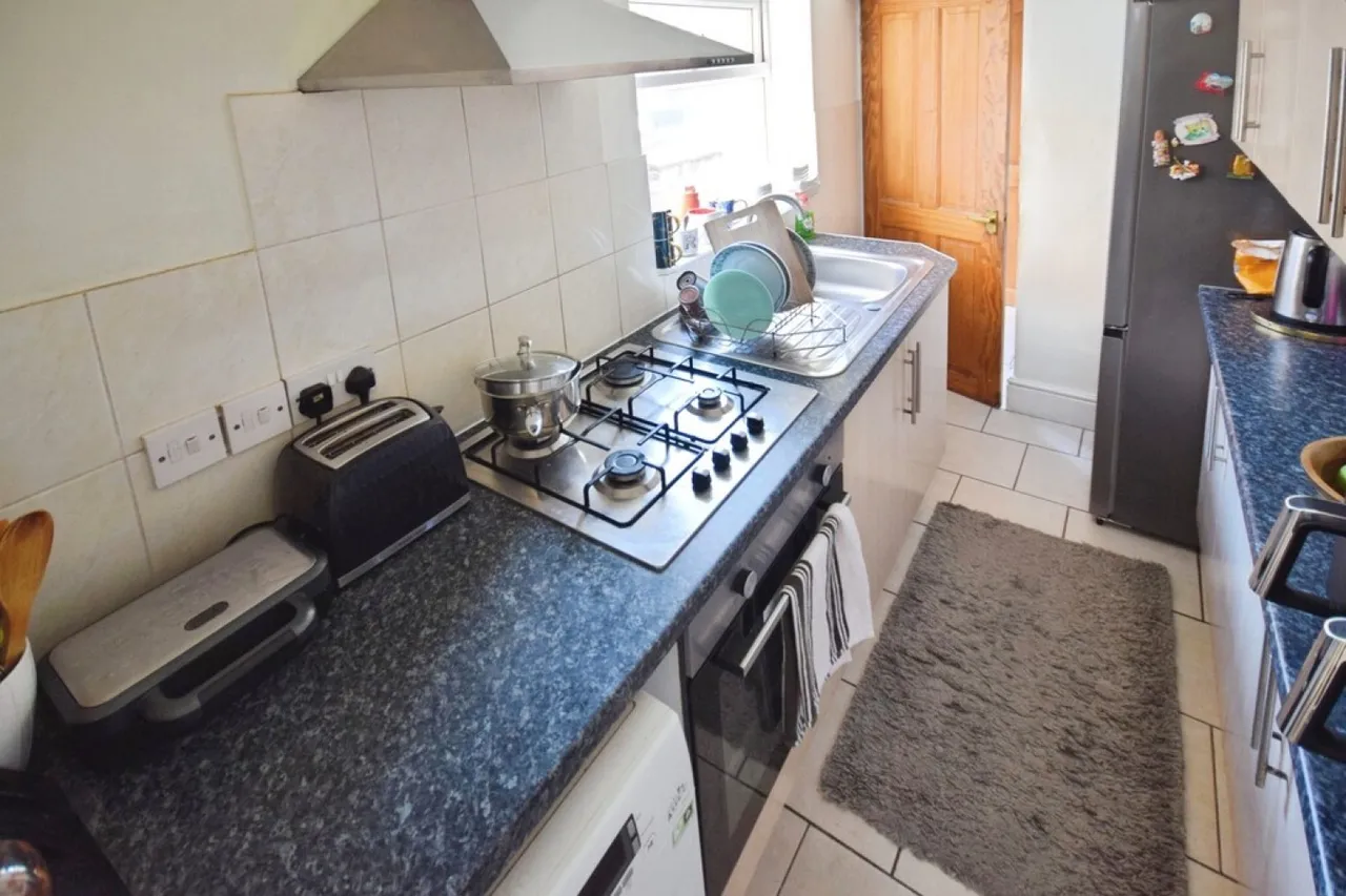 Clarence Street, Wolstanton, ST5, photo 6