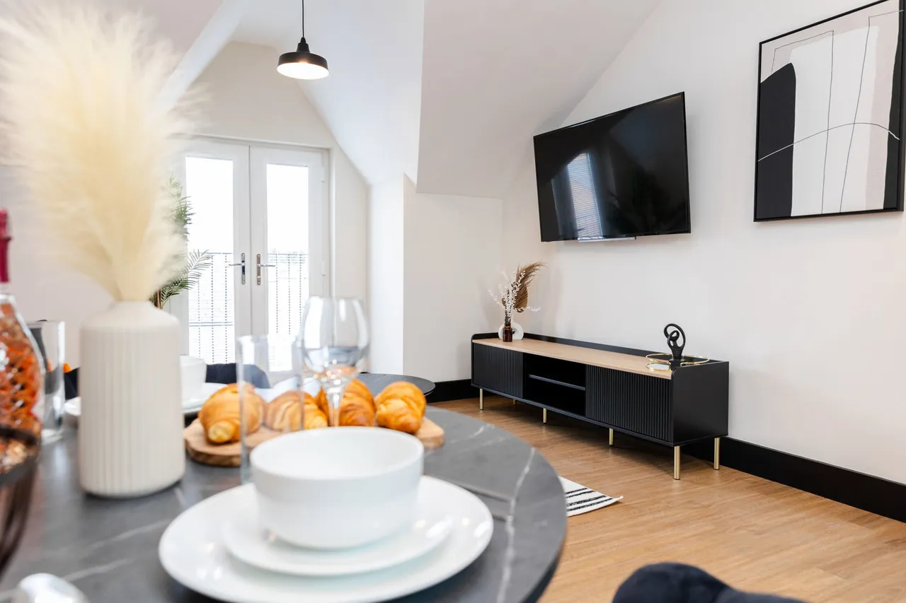 Whitchurch Road, Cardiff, CF14 3NA, photo 10