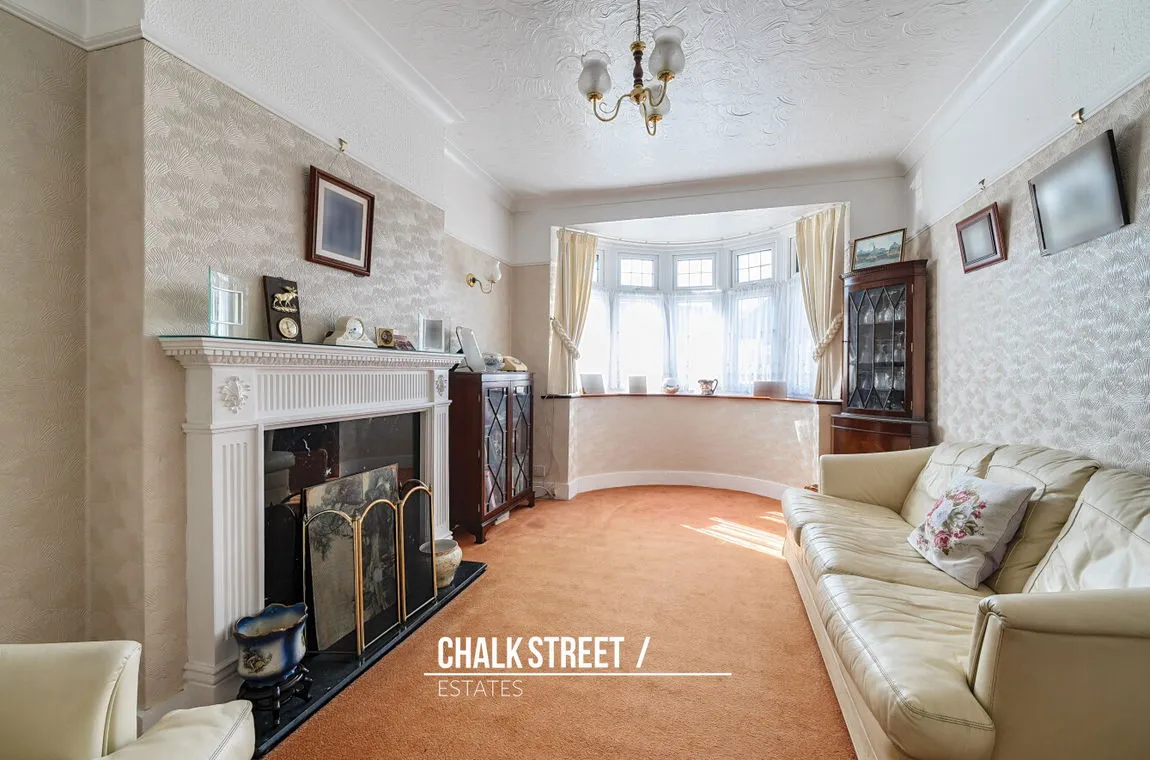 Hill Crescent, Hornchurch, Greater London, RM11 2AP, photo 5