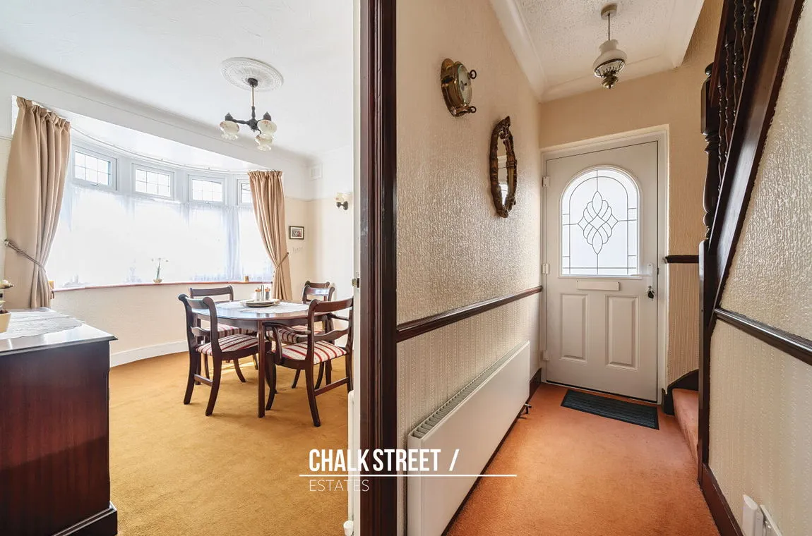 Hill Crescent, Hornchurch, Greater London, RM11 2AP, photo 11