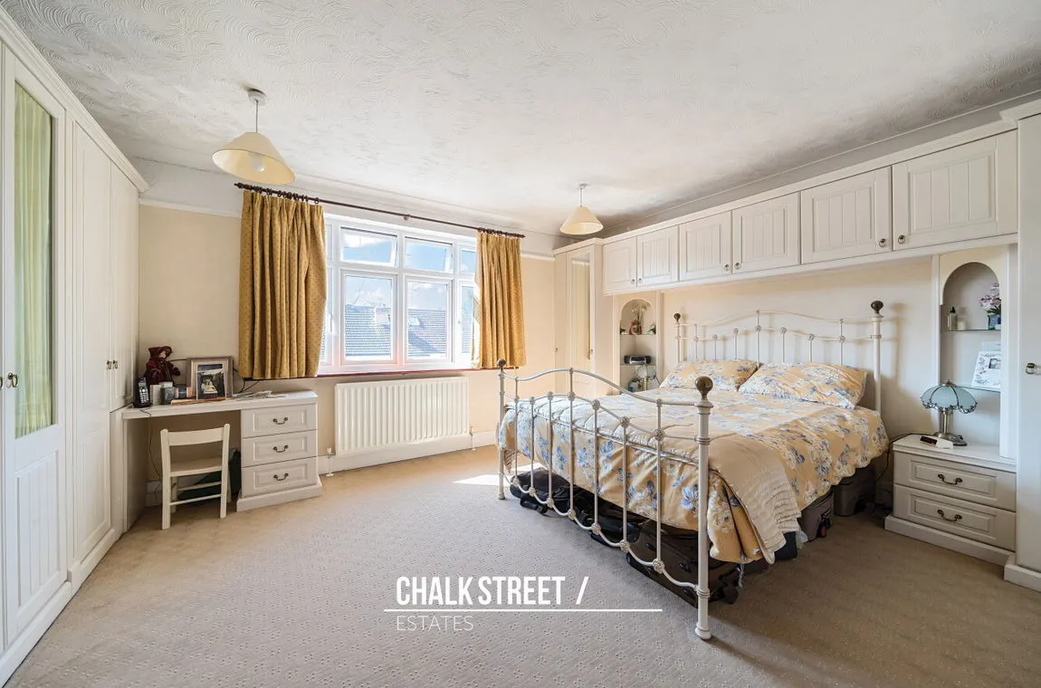 Hill Crescent, Hornchurch, Greater London, RM11 2AP, photo 12