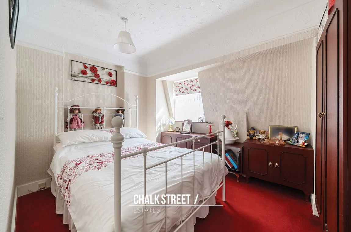 Hill Crescent, Hornchurch, Greater London, RM11 2AP, photo 14