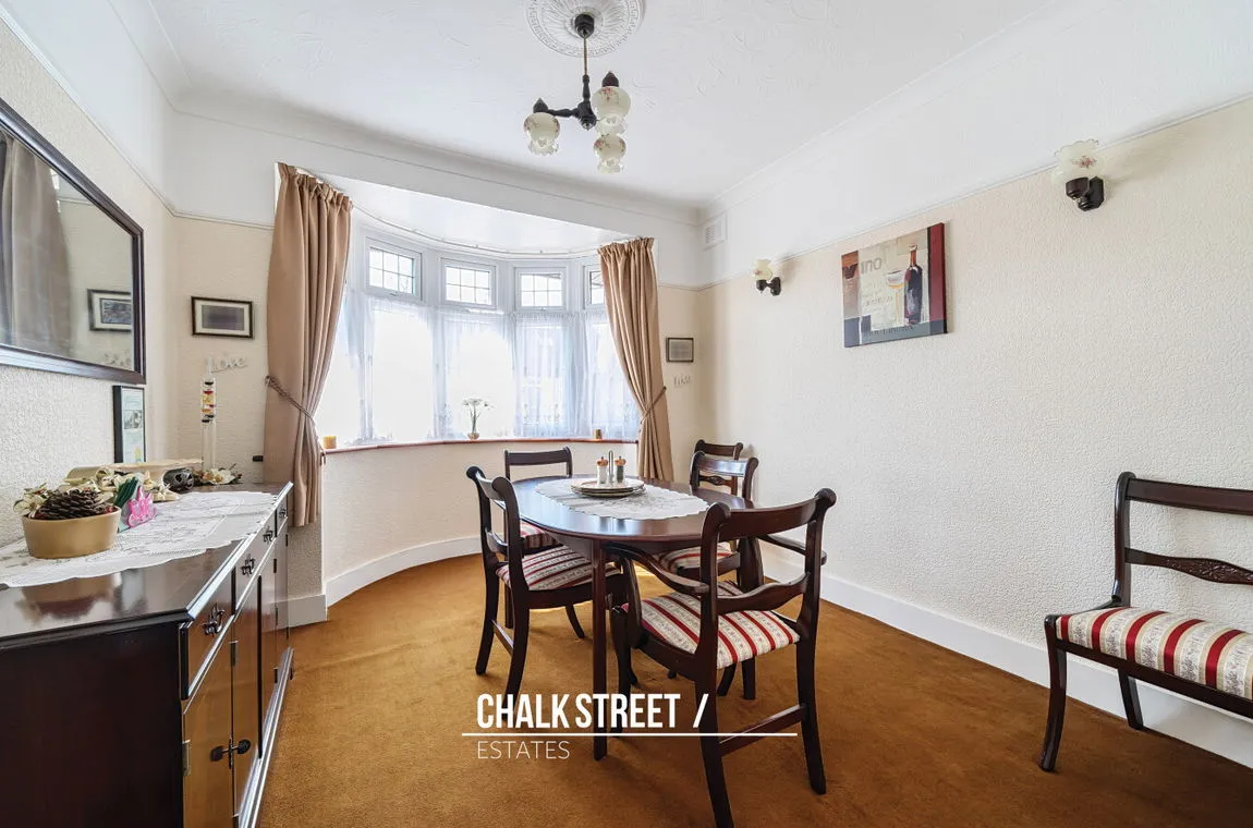 Hill Crescent, Hornchurch, Greater London, RM11 2AP, photo 9