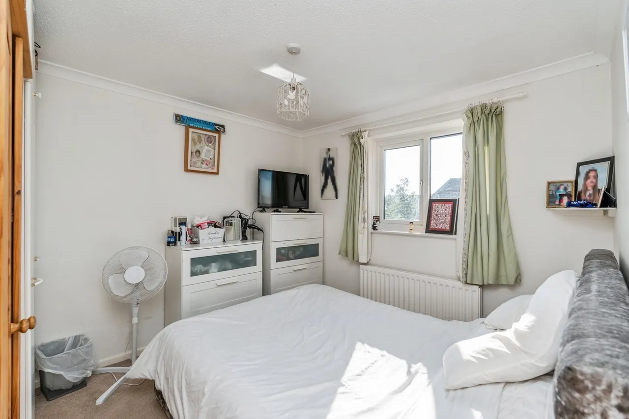 Petty Close, Romsey, SO51, photo 10