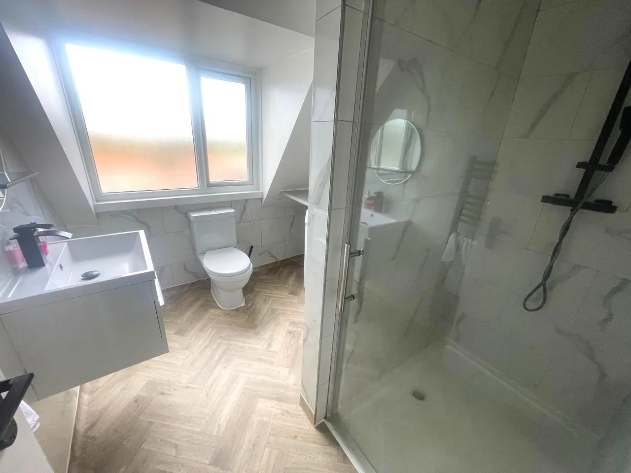 Deansbrook Road, Edgware, photo 6