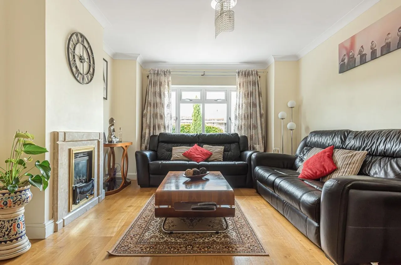 York Road, Cheam, Surrey, SM2 6HL, photo 3