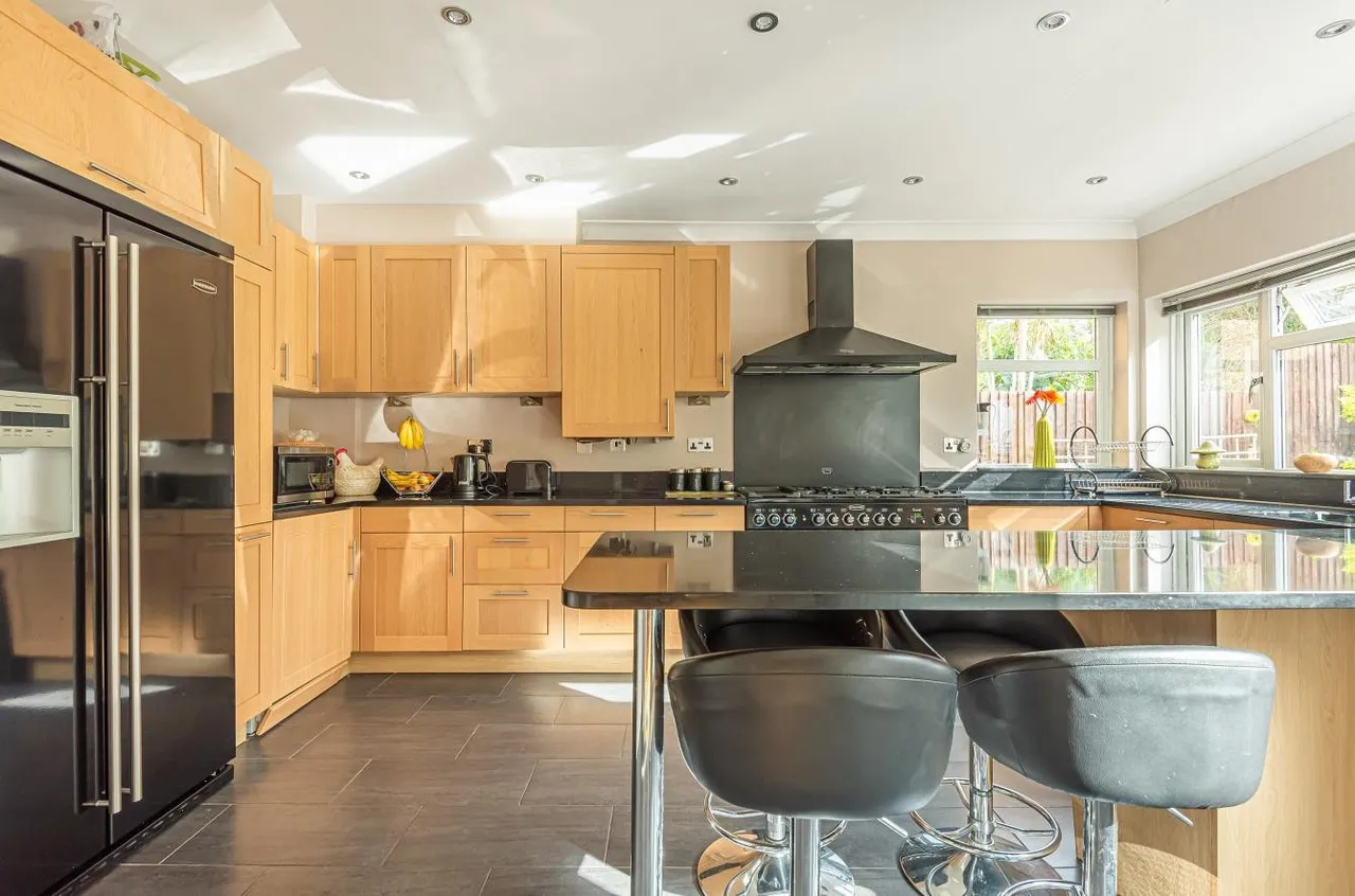 York Road, Cheam, Surrey, SM2 6HL, photo 7