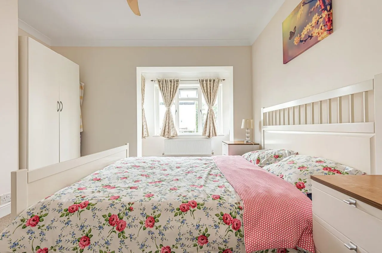 York Road, Cheam, Surrey, SM2 6HL, photo 13