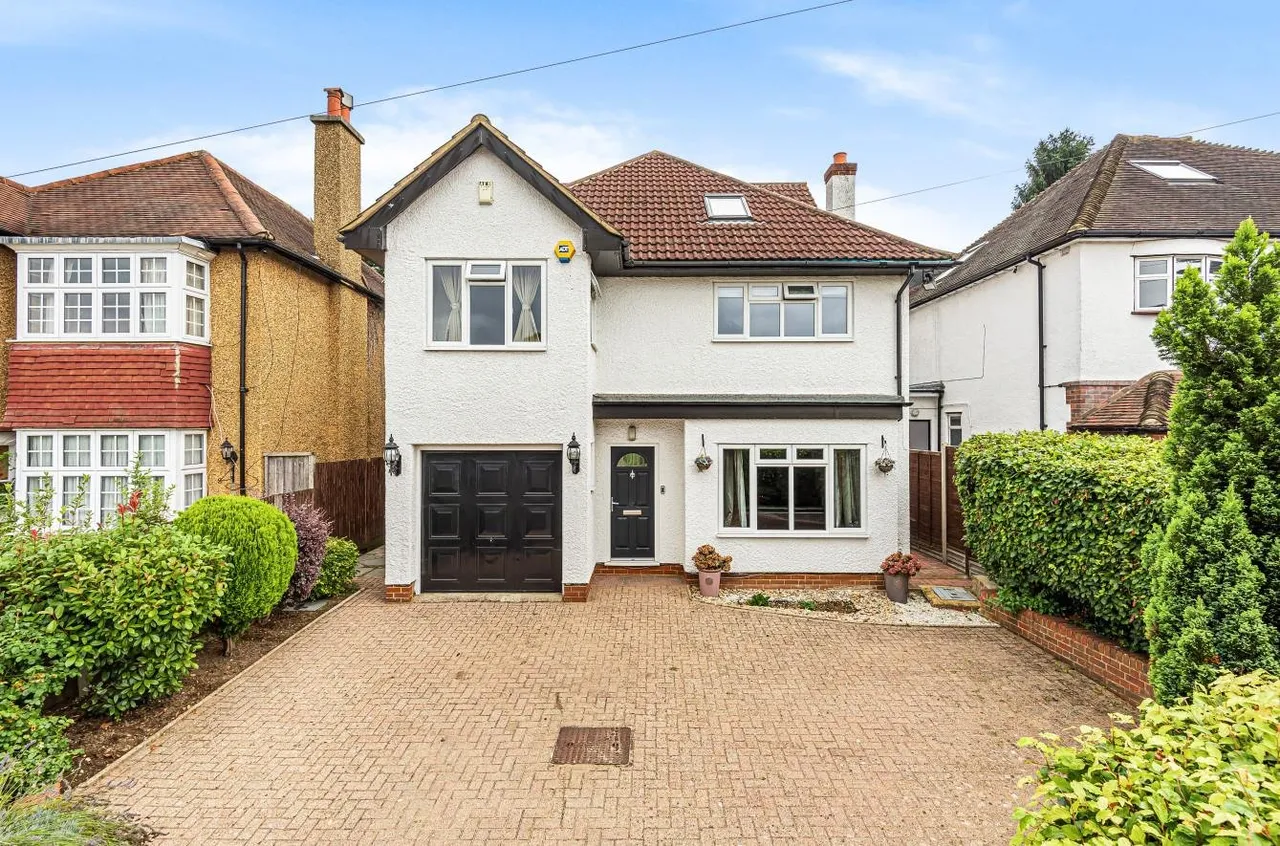 6 bed house for sale — York Road, Cheam, Surrey, SM2 6HL