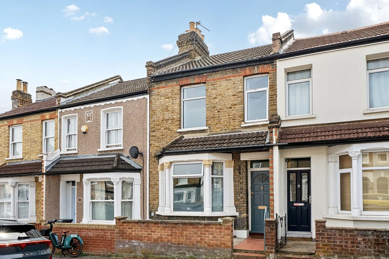 Larkbere Road, SE26, photo 2