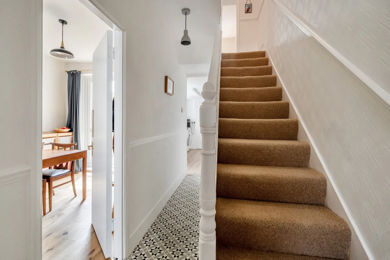 Larkbere Road, SE26, photo 14