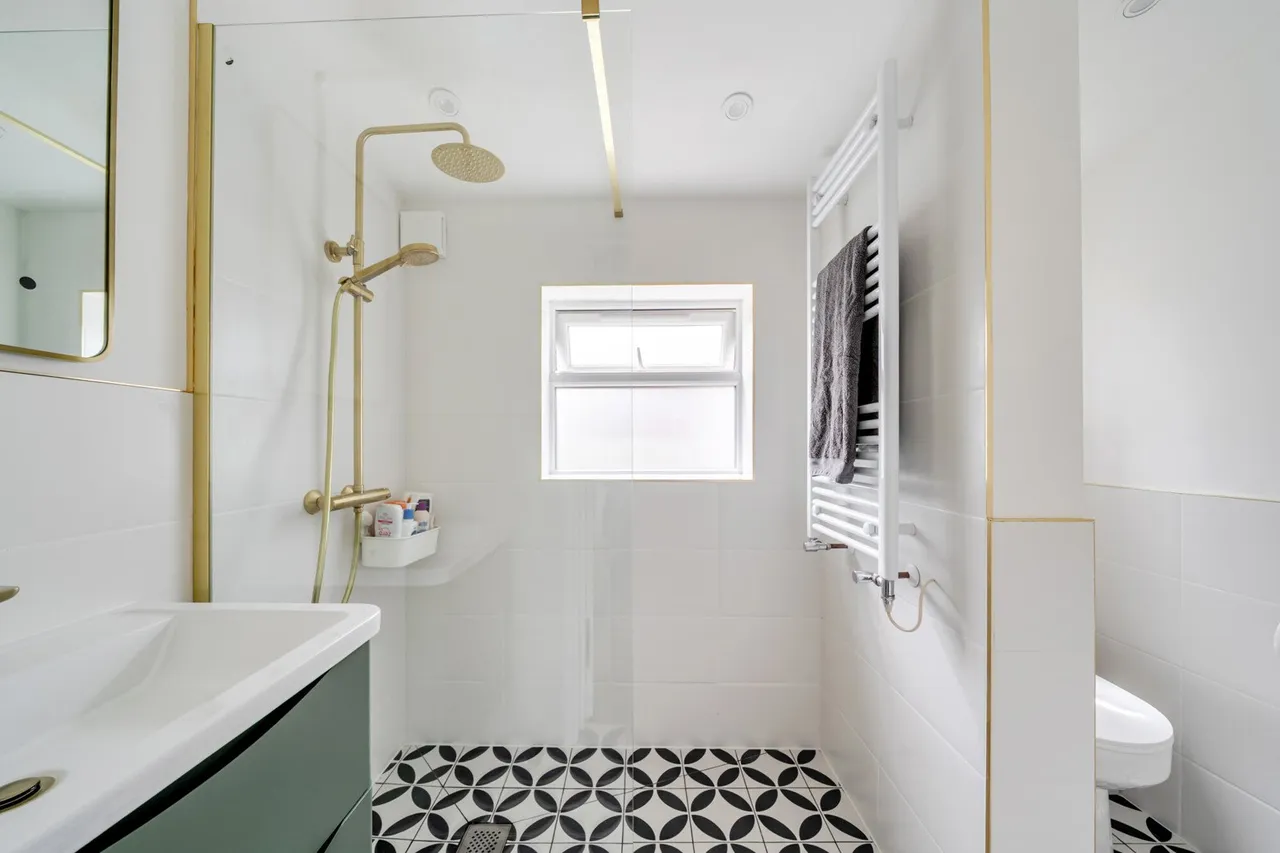 Larkbere Road, SE26, photo 10