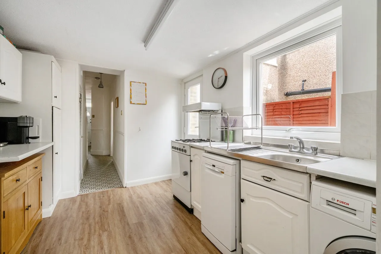 Larkbere Road, SE26, photo 12
