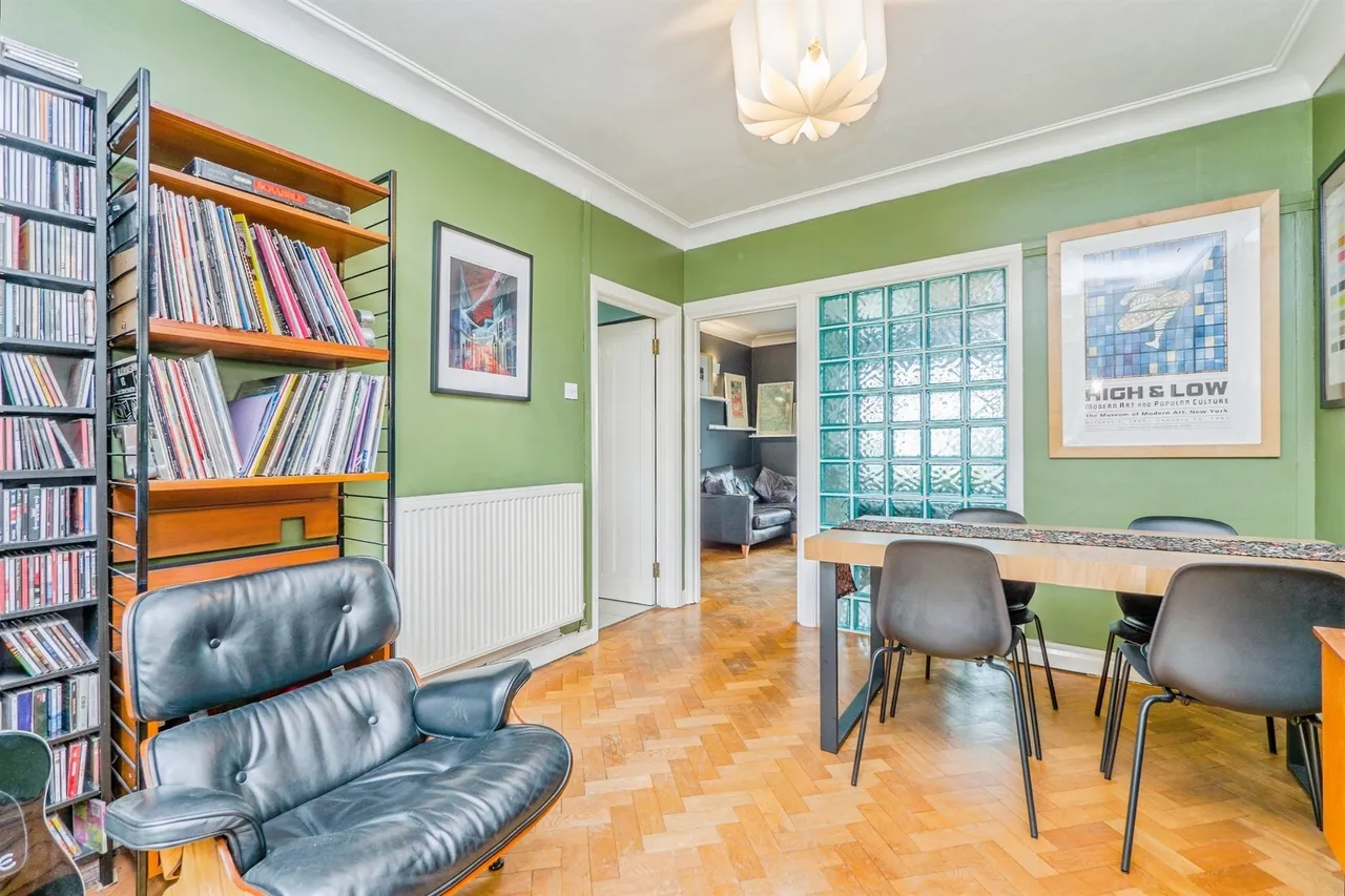 Rookwood Close, Cardiff, CF5, photo 4