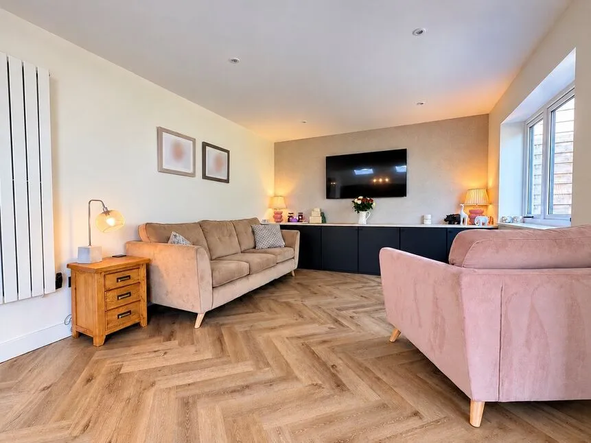 Ashborne Drive, Bury, BL9, photo 12