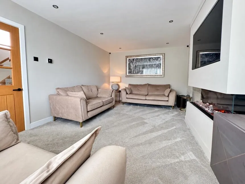 Ashborne Drive, Bury, BL9, photo 8