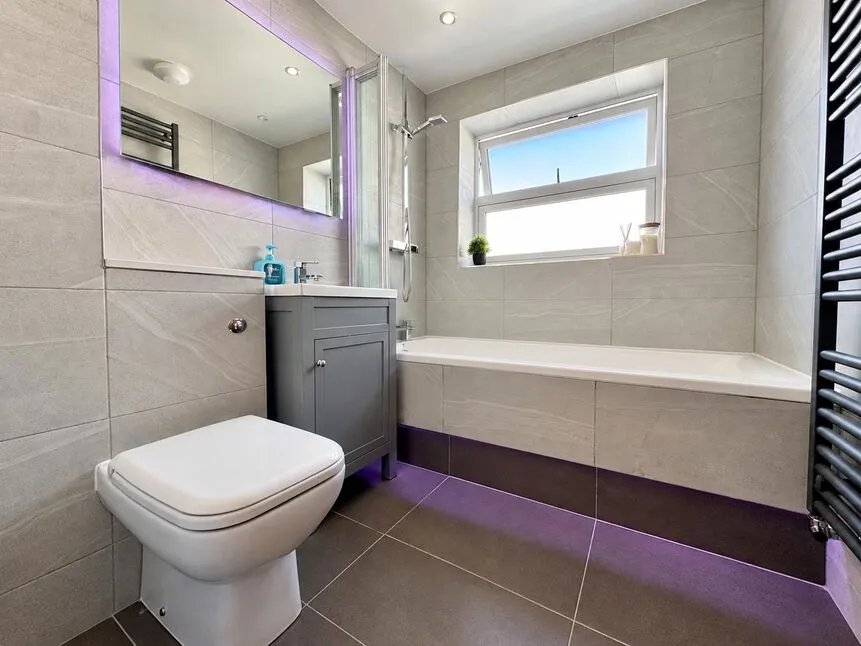 Ashborne Drive, Bury, BL9, photo 25