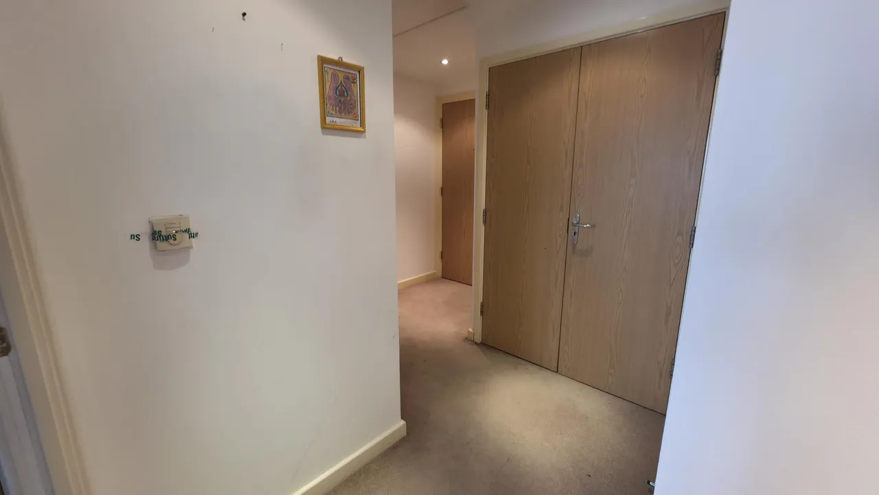 High Road, Romford, RM6, photo 17