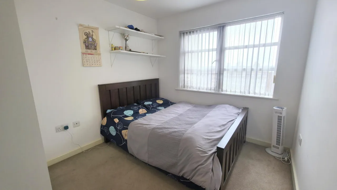 High Road, Romford, RM6, photo 14