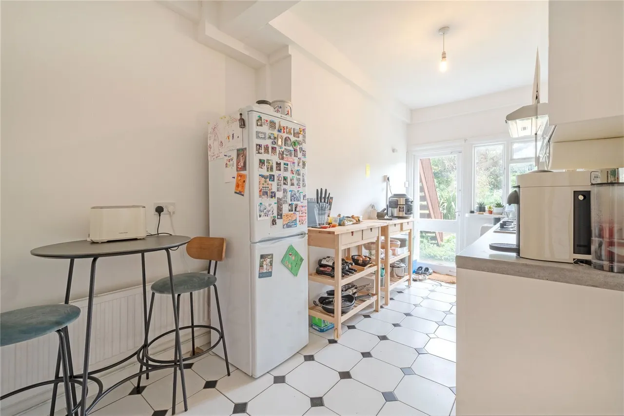 Brondesbury Villas, Queens Park, NW6, photo 8