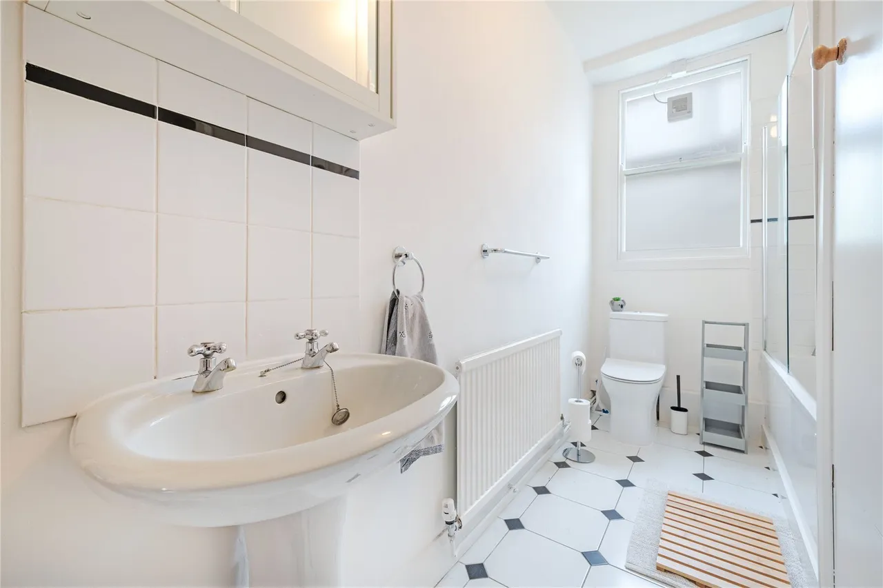 Brondesbury Villas, Queens Park, NW6, photo 15
