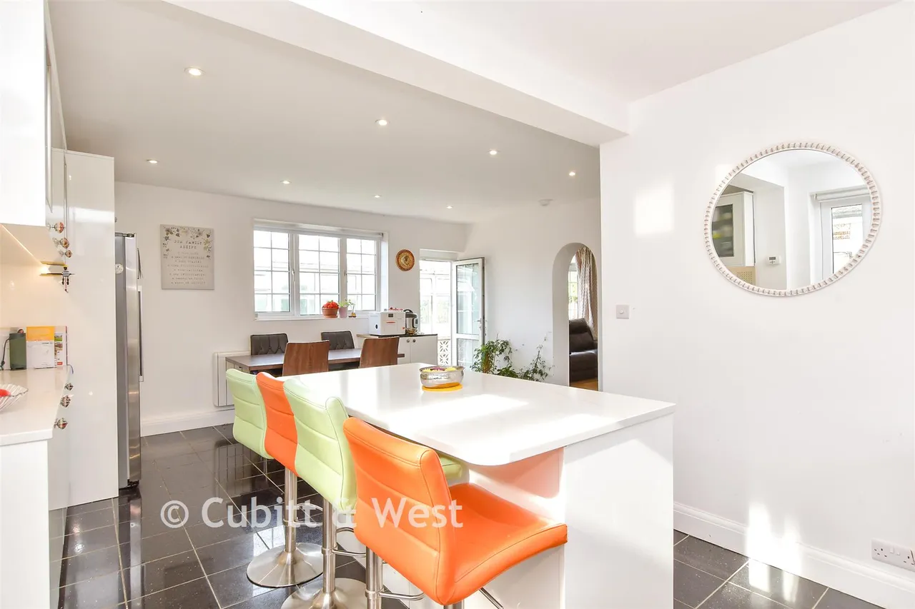 Loxwood Avenue, Worthing, BN14, photo 4