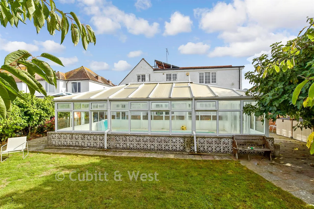 Loxwood Avenue, Worthing, BN14, photo 25