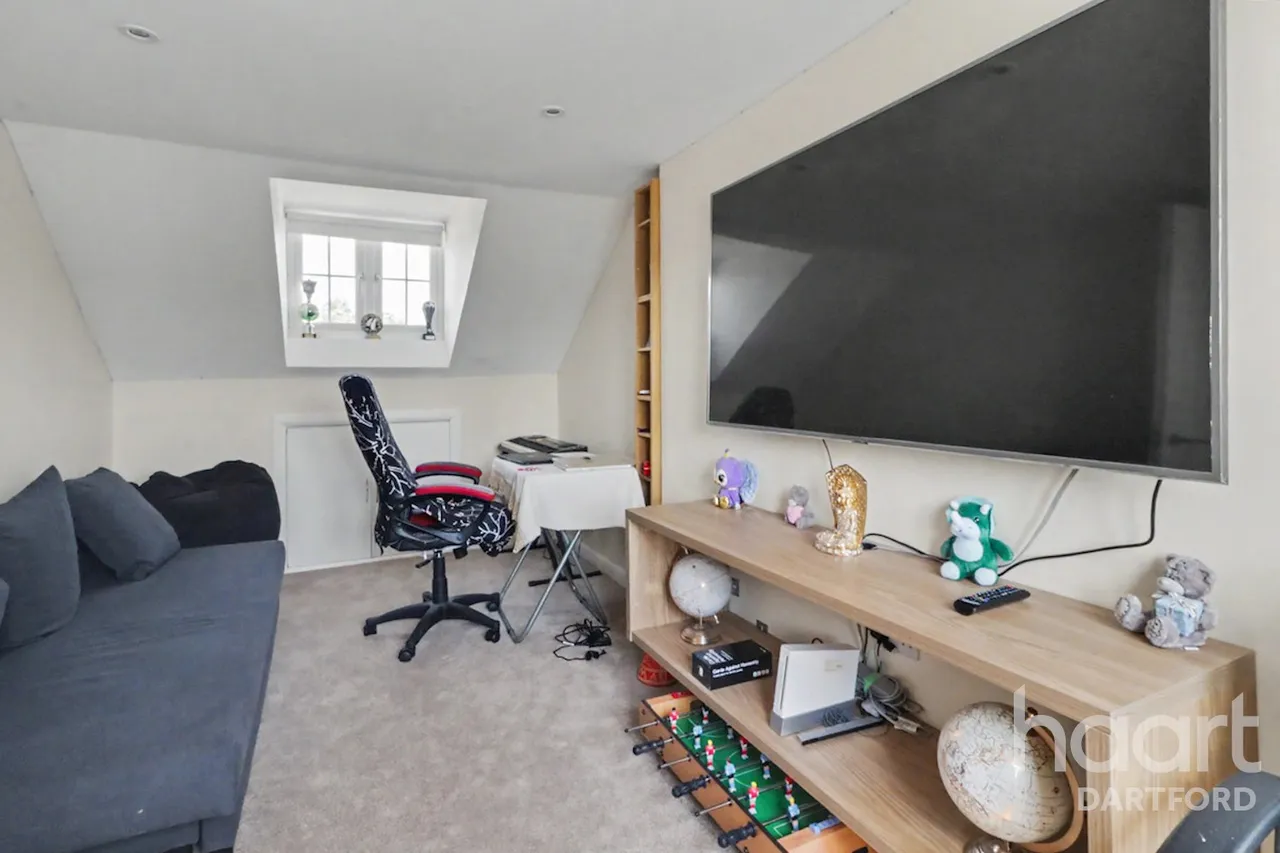 Appleton Drive, Dartford, DA2, photo 11