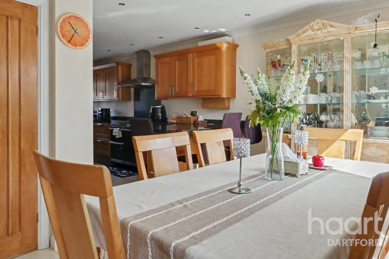 Appleton Drive, Dartford, DA2, photo 13