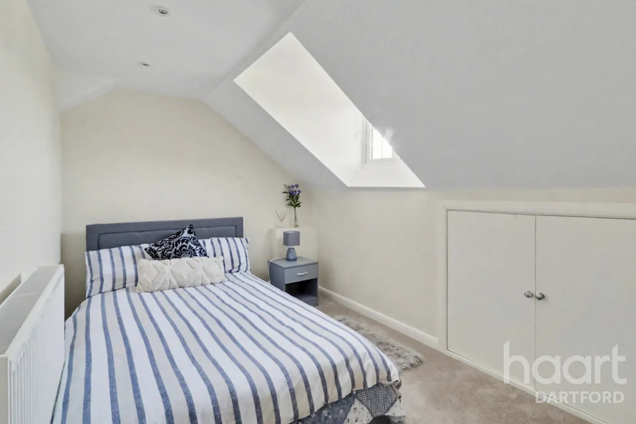 Appleton Drive, Dartford, DA2, photo 8