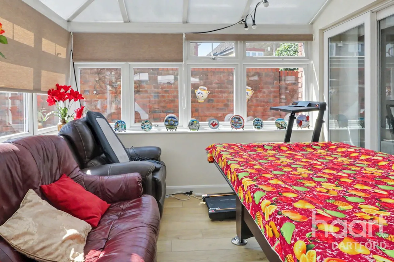 Appleton Drive, Dartford, DA2, photo 14