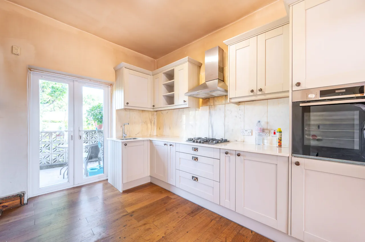 Top Flat, 300 Westbourne Park Road, London, photo 4