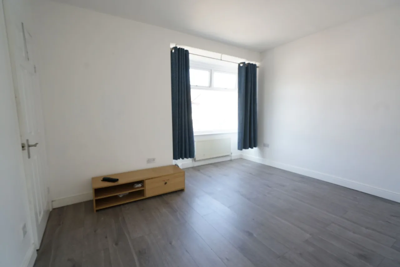 Manser Road, Rainham, Essex, RM13 8NL, photo 13