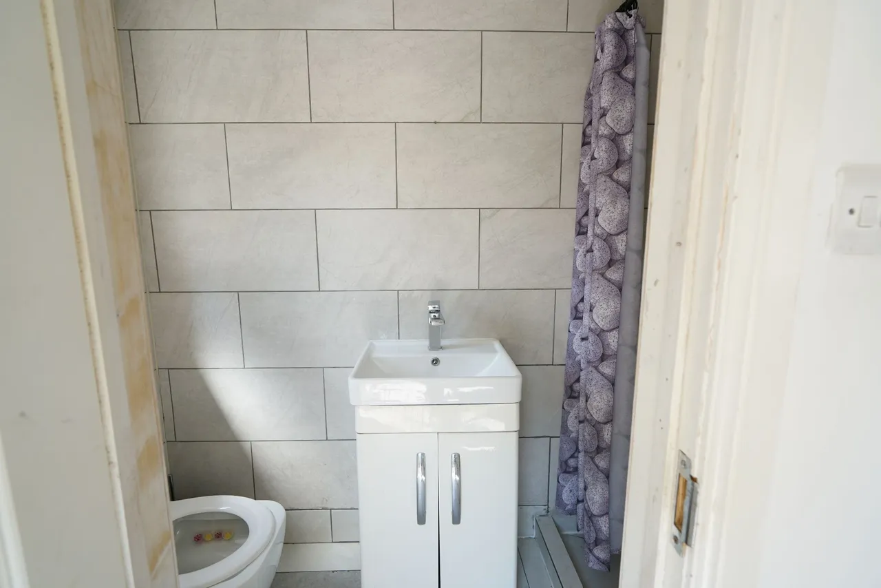 Manser Road, Rainham, Essex, RM13 8NL, photo 8
