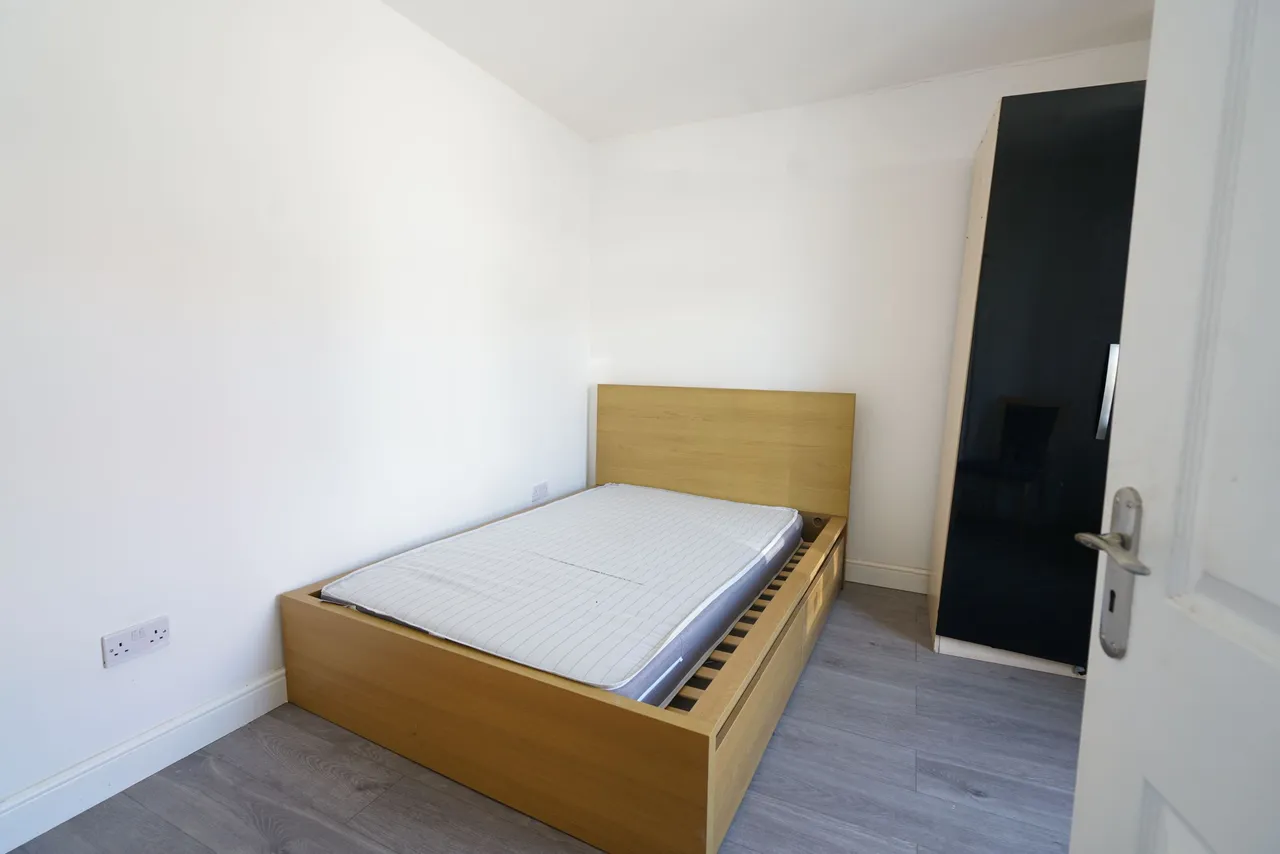 Manser Road, Rainham, Essex, RM13 8NL, photo 10