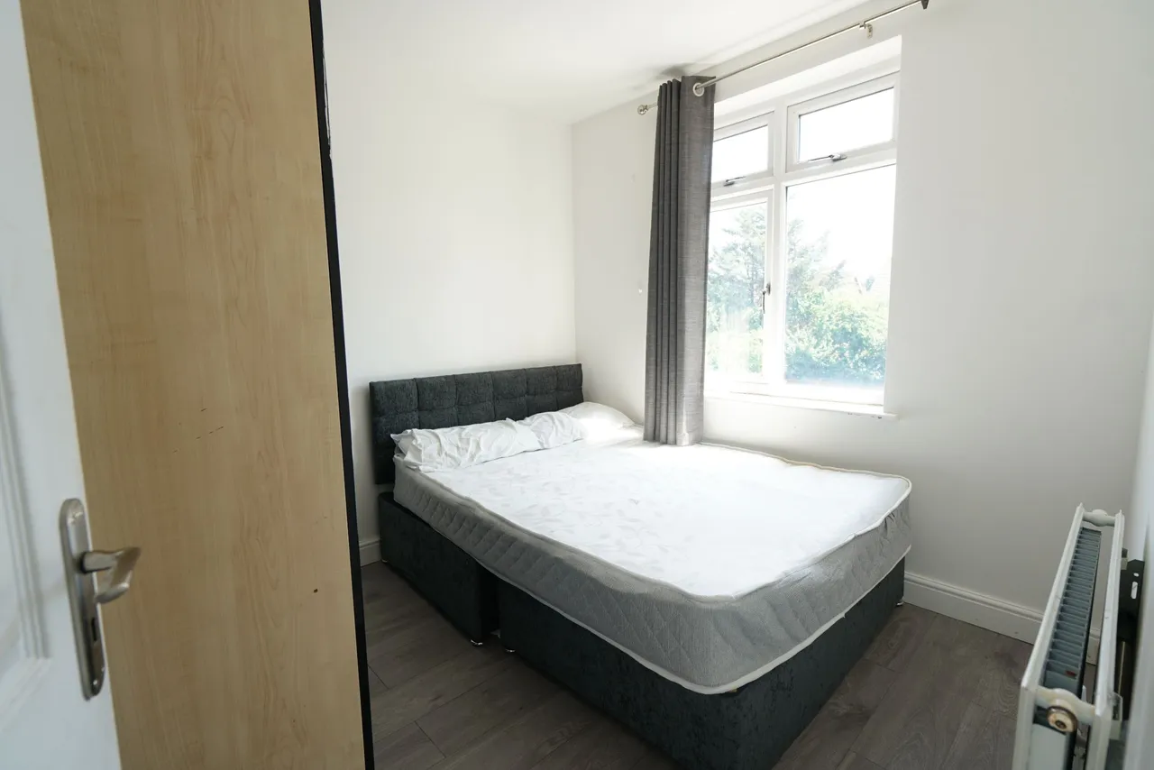 Manser Road, Rainham, Essex, RM13 8NL, photo 14