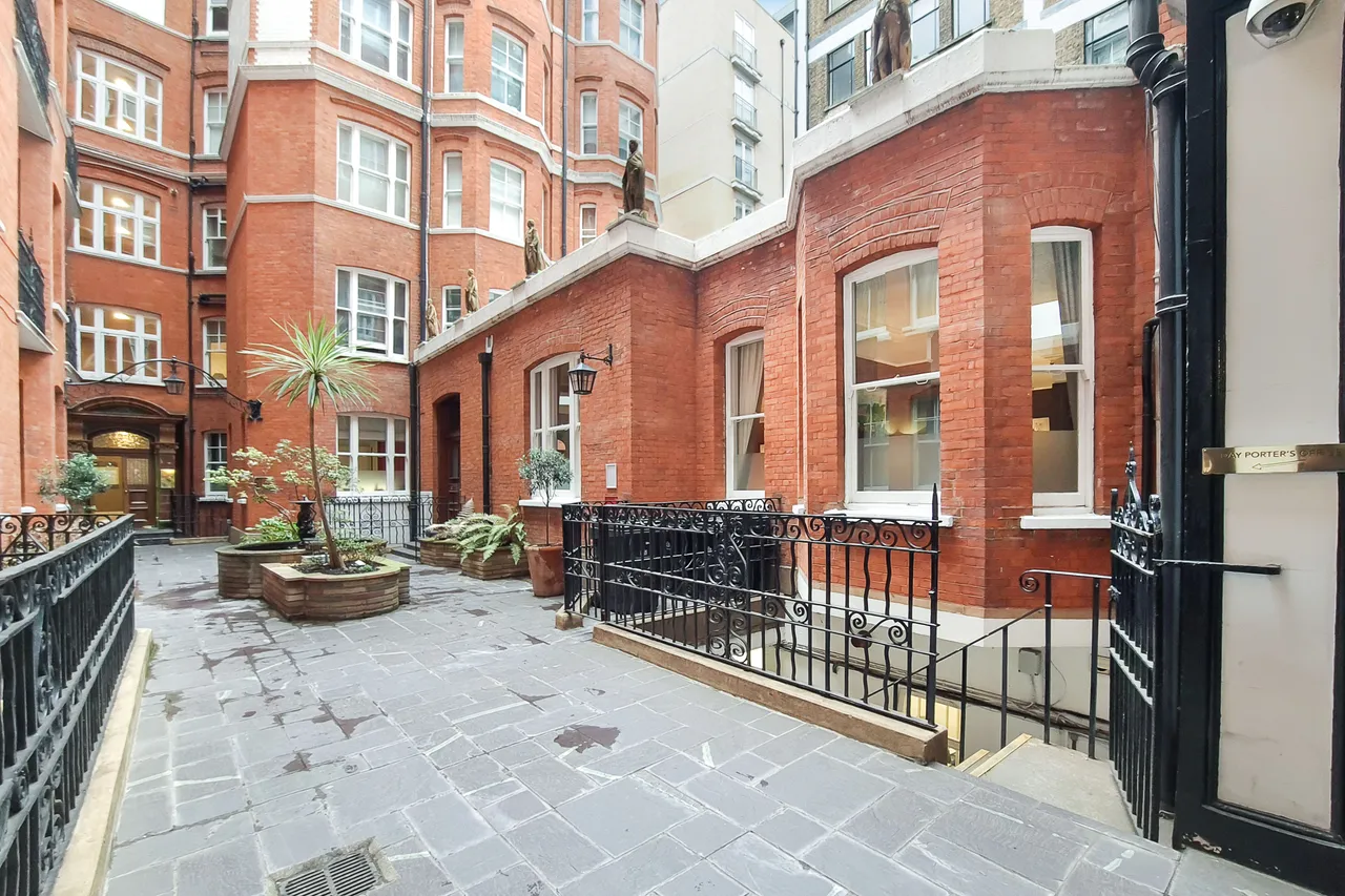 44 Westminster Palace Gardens, 1 Artillery Row, London, photo 6