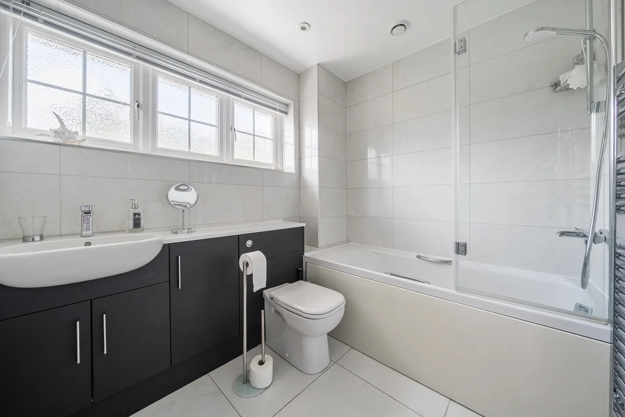 The Binghams, Maidenhead, SL6, photo 5