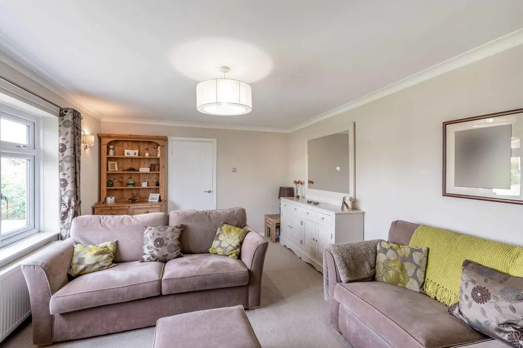 St. Saviours Close, Retford, photo 8