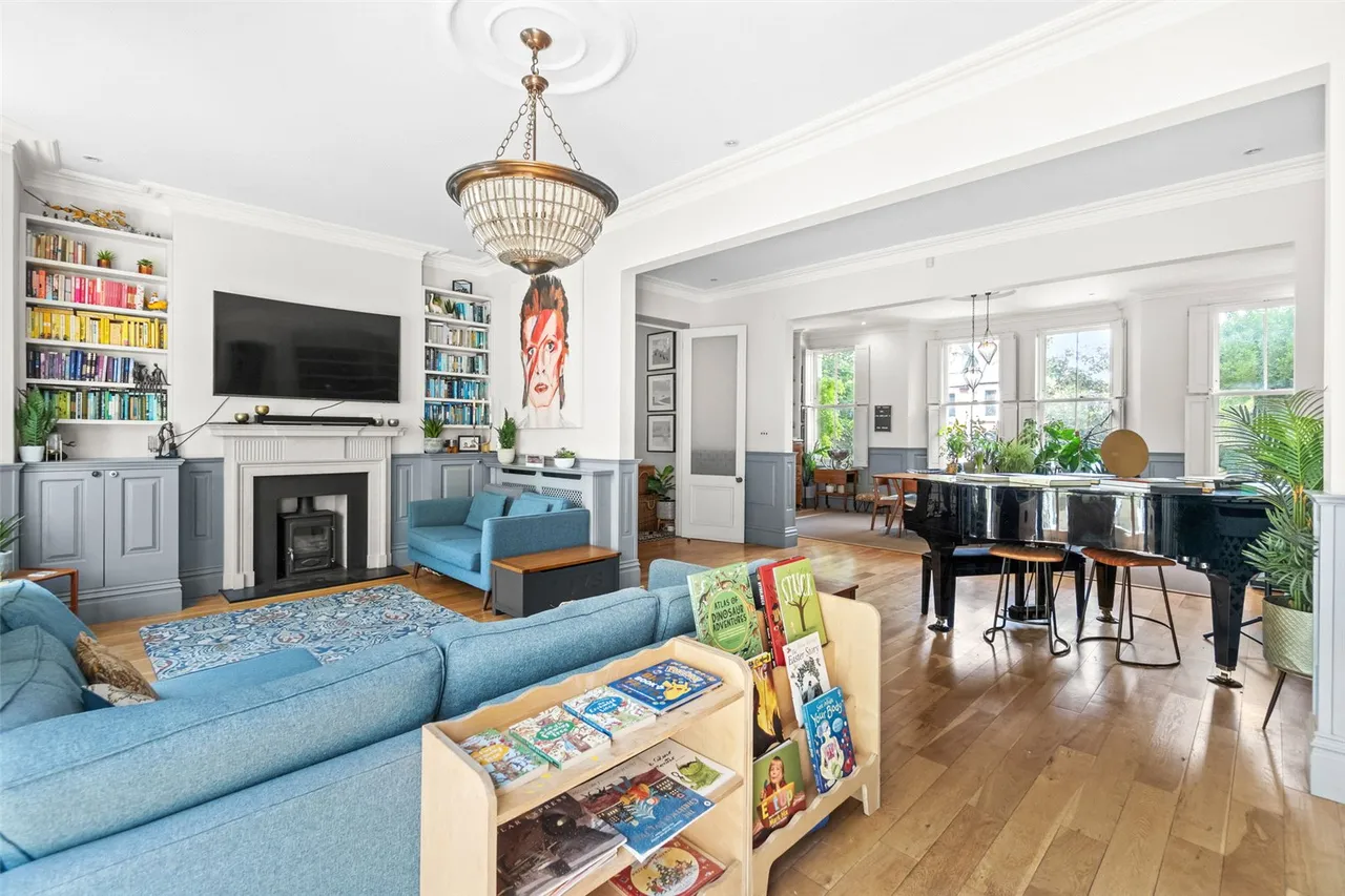 Strawberry Vale, Twickenham, TW1 4SJ, photo 5