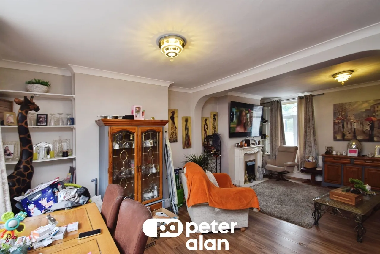 Jones Street, New Tredegar, NP24, photo 4