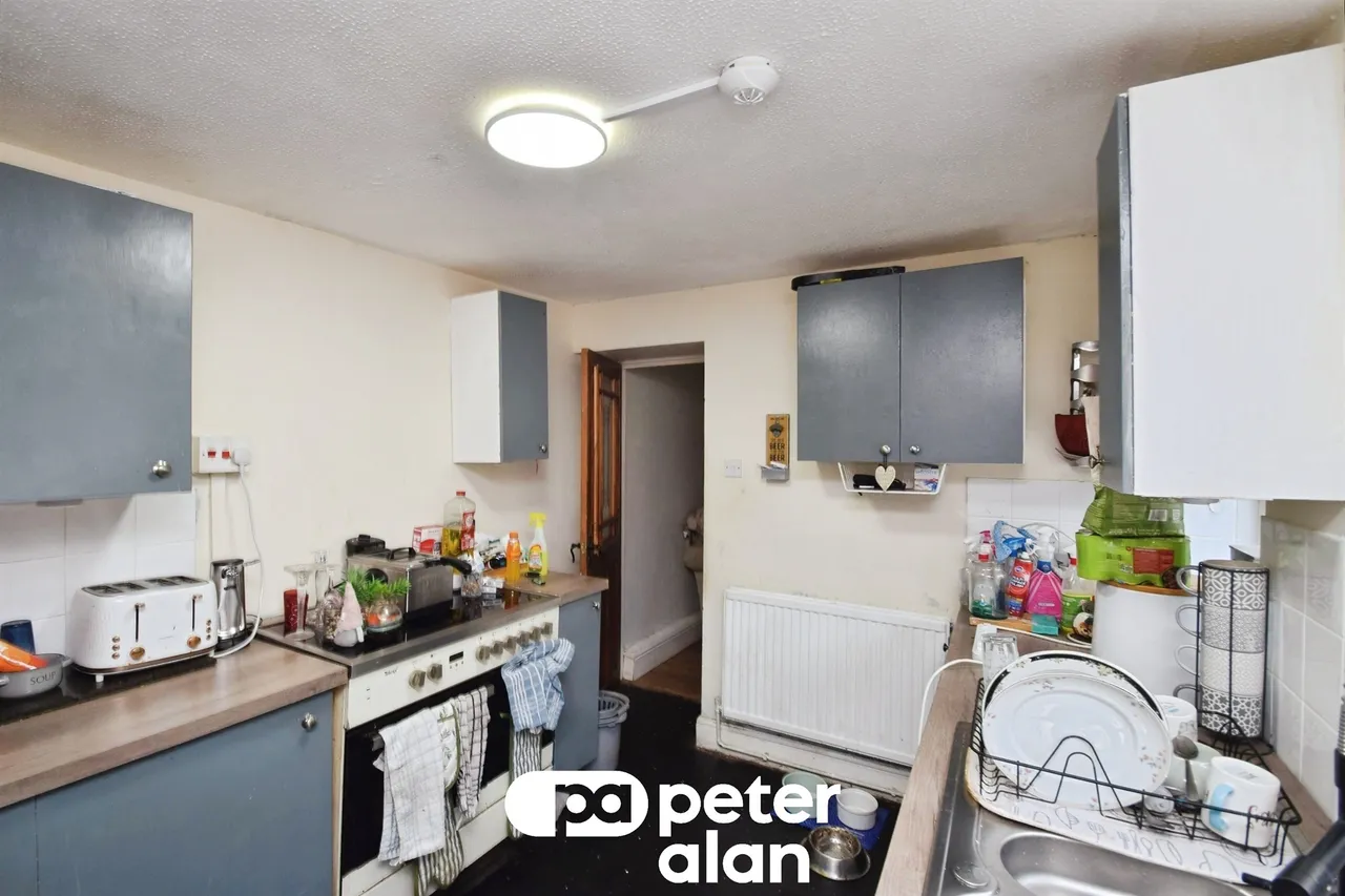 Jones Street, New Tredegar, NP24, photo 8